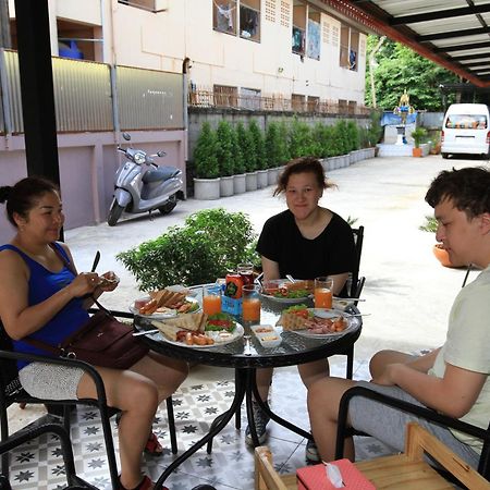 Siri Guesthouse Phra Nakhon Si Ayutthaya Exterior foto