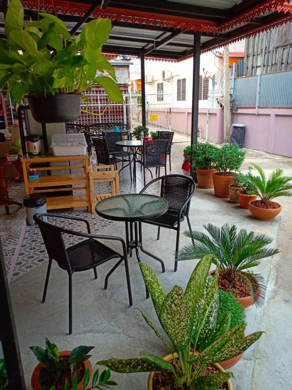 Siri Guesthouse Phra Nakhon Si Ayutthaya Exterior foto