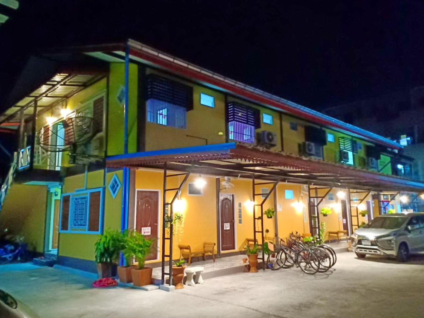 Siri Guesthouse Phra Nakhon Si Ayutthaya Exterior foto