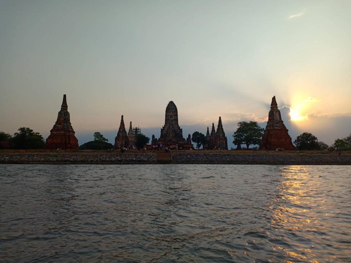 Siri Guesthouse Phra Nakhon Si Ayutthaya Exterior foto
